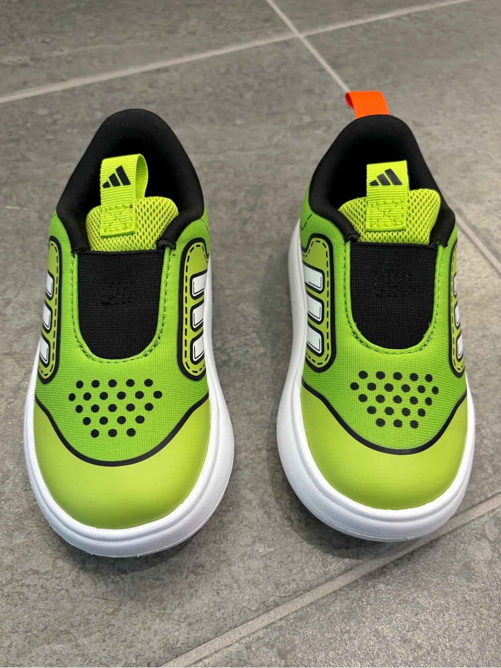 Adidas Bubblecomfy kids’ sneakers, toddler size 8, like new “solar slime”